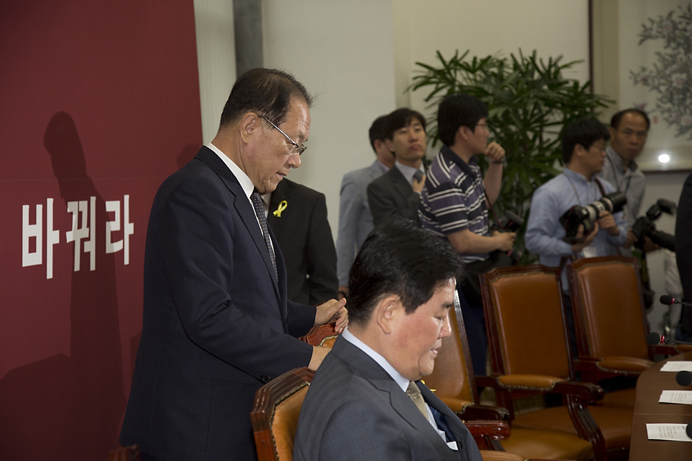 문화/문학/송형석/정신과의사/마음과마음/까칠