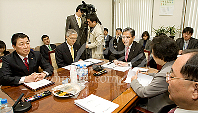 정치/국회/외교통상부/외교통상위원회/박진/신각수