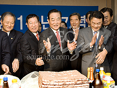 정치/국회/정당/친박연대/서청원/이규택/홍사덕/박근혜/박노식/노철