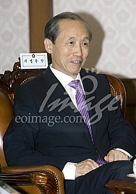 /정치/국회/5부요인간담회/한승수/김황식/이강국/양승태/이용훈/국회