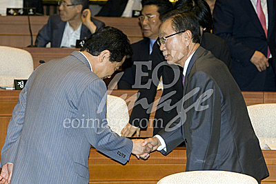 정치/국회/한나라당/박희태/안상수/의원총회/의총/박희태/안상수