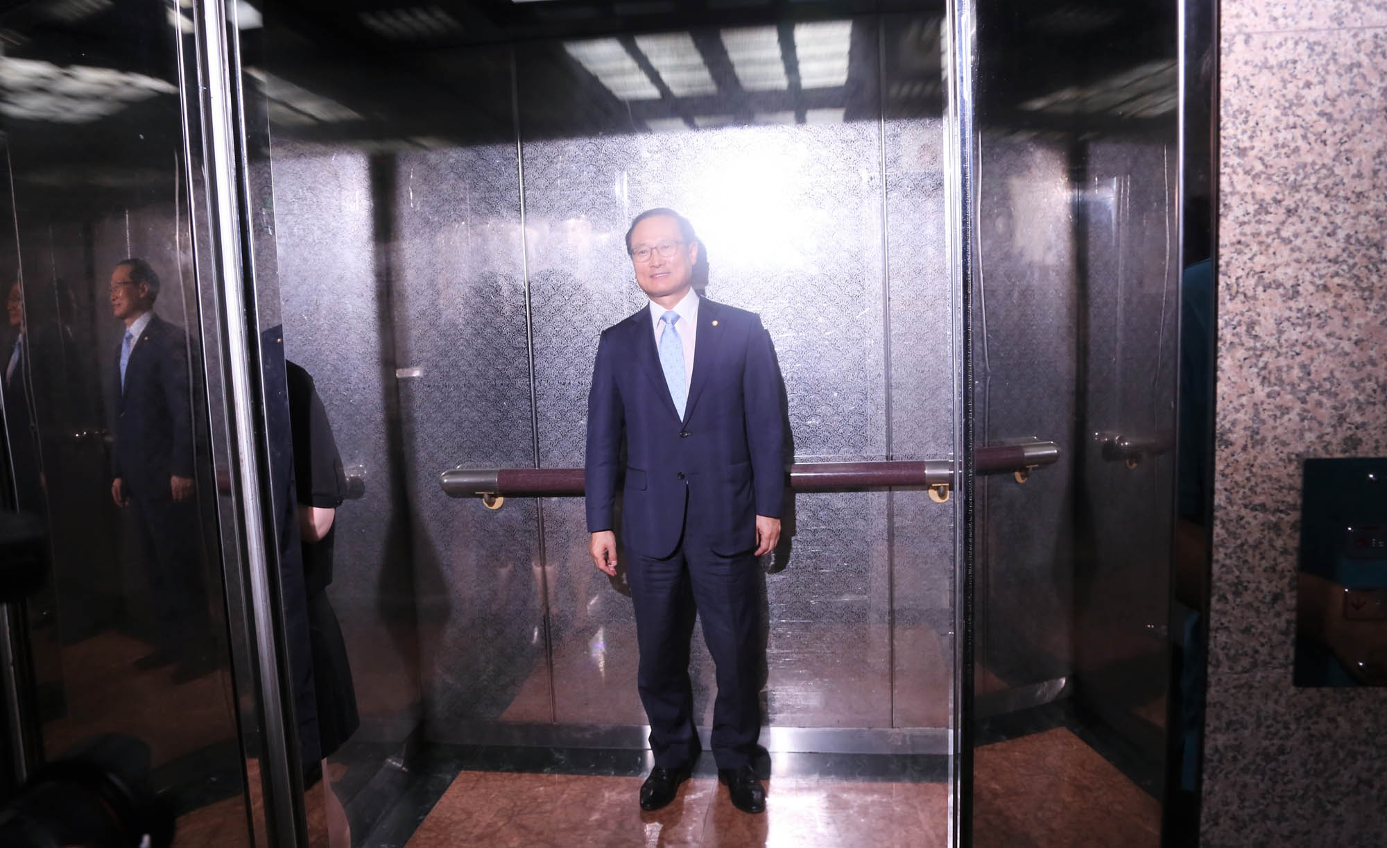 정치/국회/환경노동위원회/홍영표/