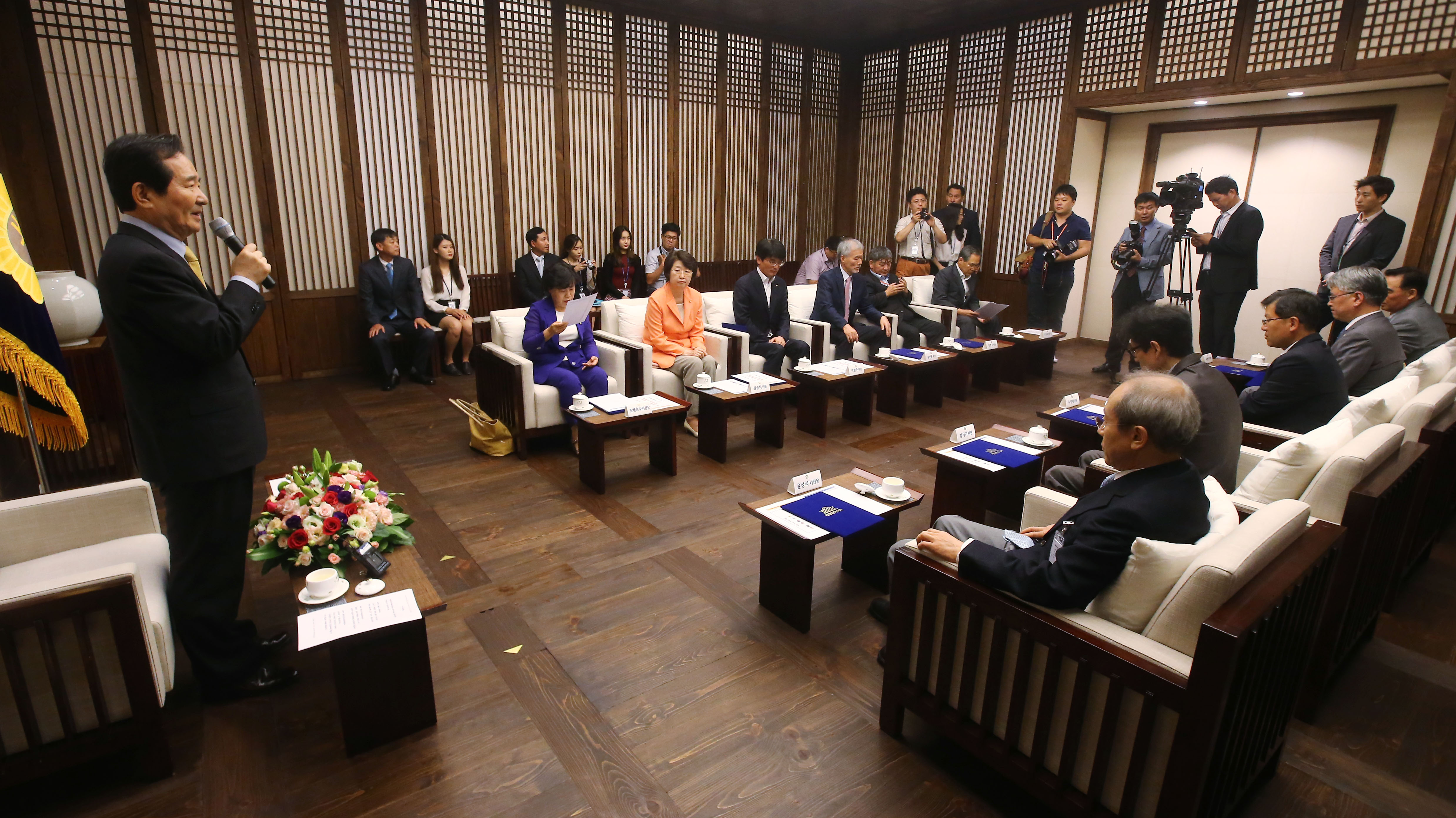 정치/국회/정세균/공직자윤리위원회/위촉장수여