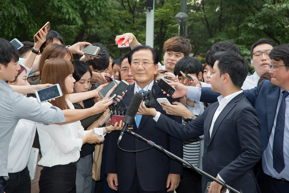 정치;정당;국민의당;박준영;공천헌금;정치자금;뇌물;영장실질심사;출두;구속;영장