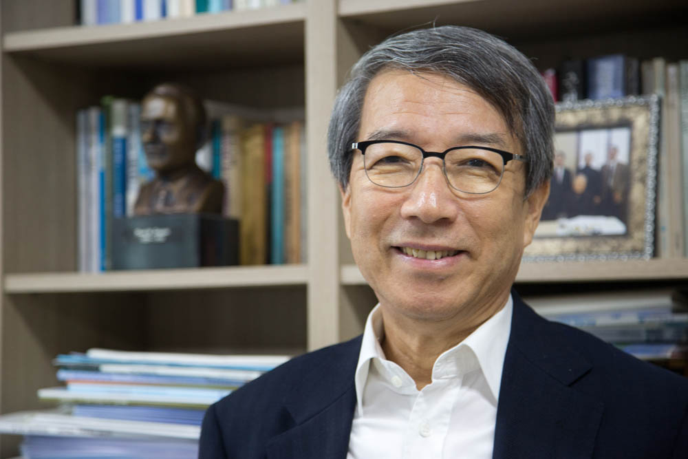 사회;장학재단;스코필드;석호필;타이거스코필드;정운찬