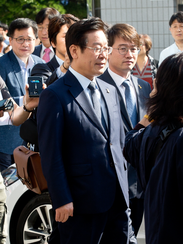 이재명;이재명 검찰 출석;이재명 수원지방검찰청