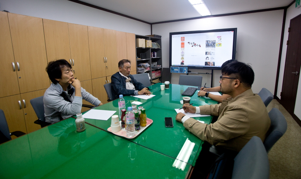 만화공모전 심사;일요신문만화공모전심사;심사;이현세;이종규;김형남;진현태