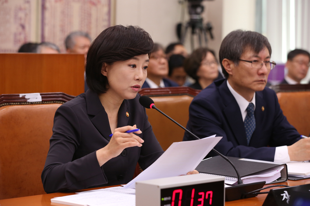 정치;국정감사;문화체육관광부장관;조윤선