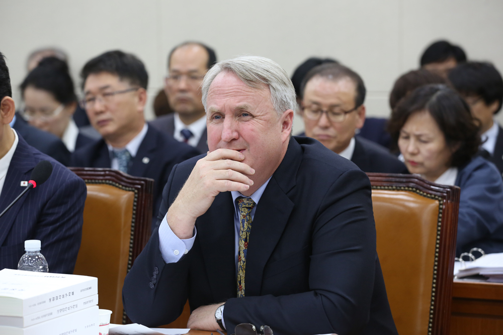 정치;국회;국정감사;보건복지위원회;인요한;김성주;한국국제보건의료재단