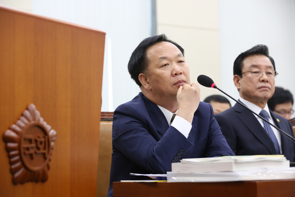 정치;국정감사;안전행정위원회;행정자치부;인사혁신처장;김동극