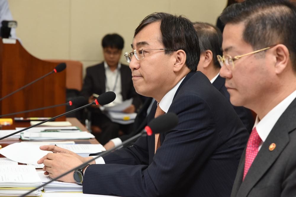 정치/국회/정무위원회;국무조정실