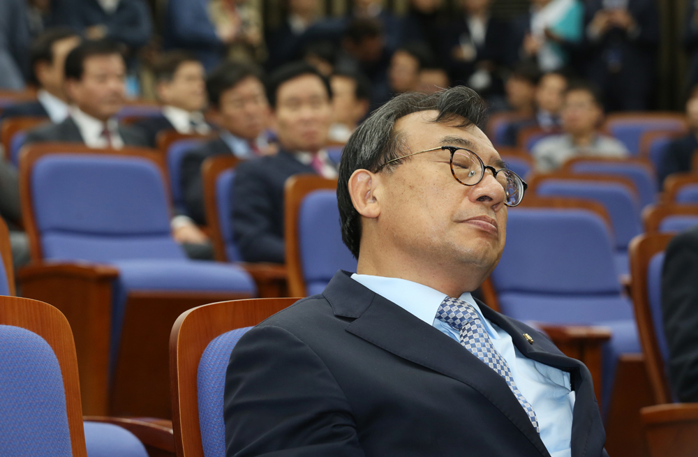 정치;국회;최순실게이트;새누리당;의원총회;이정현