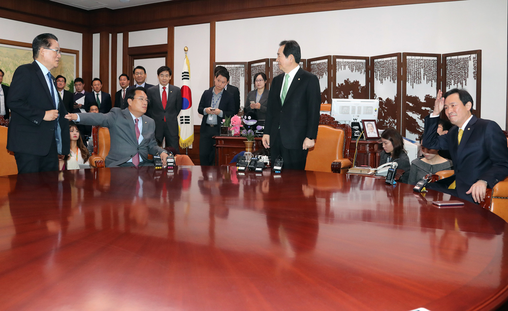 정치;국회;여야3당회동;정진석;우상호;박지원;정세균