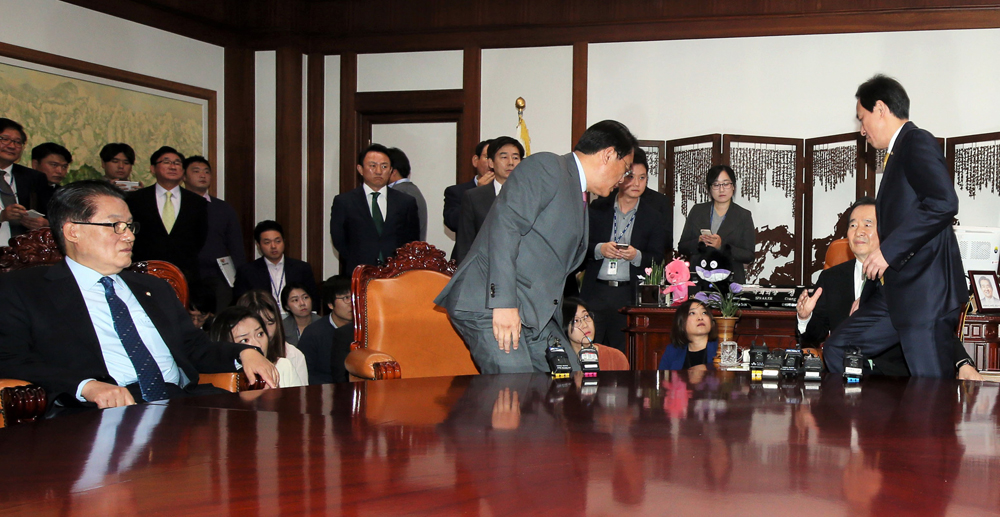 정치;국회;여야3당회동;정진석;우상호;박지원;정세균