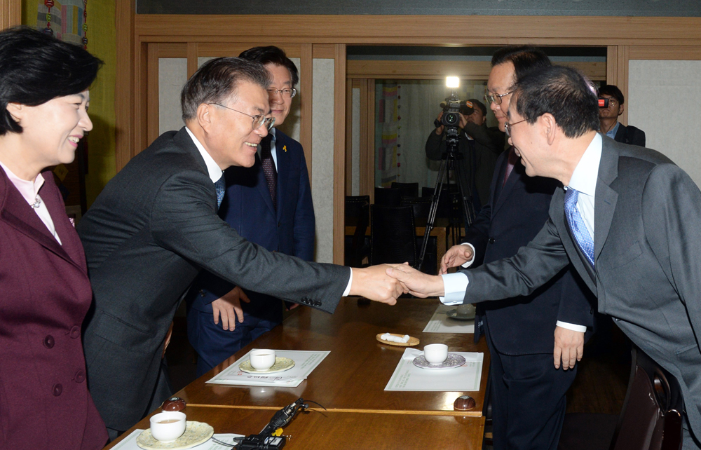 정치;국회;추미애;대선주자5인;문재인;안희정;김부겸;박원순;이재명