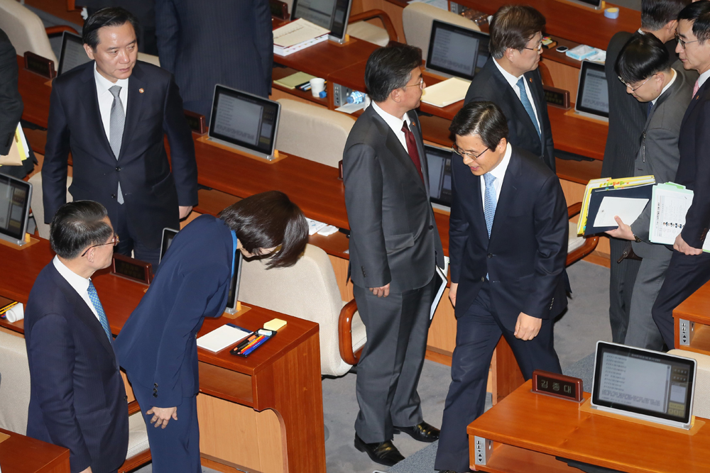 정치;국회;대정부질문;황교안
