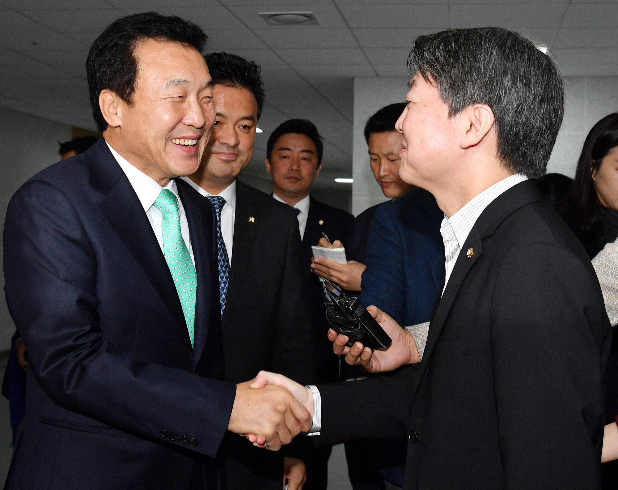 정치;국회;손학규;야3당초선의원모임;따뜻한 미래를 위한 정치기획;안희정;안철수