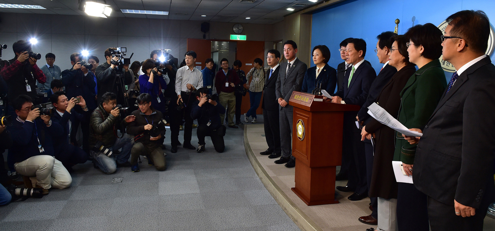정치;국회;여야비주류중진의원;질서있는퇴진;전원위원회