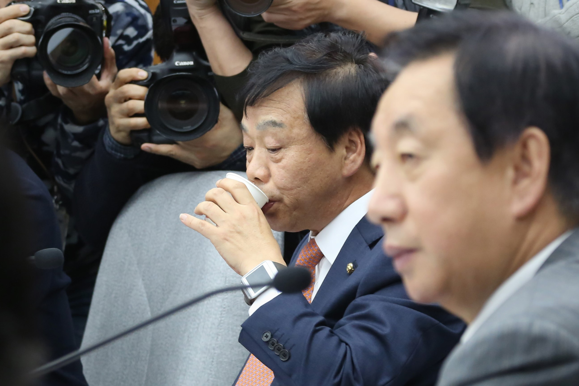 정치;국회;최순실국조특위;이완영