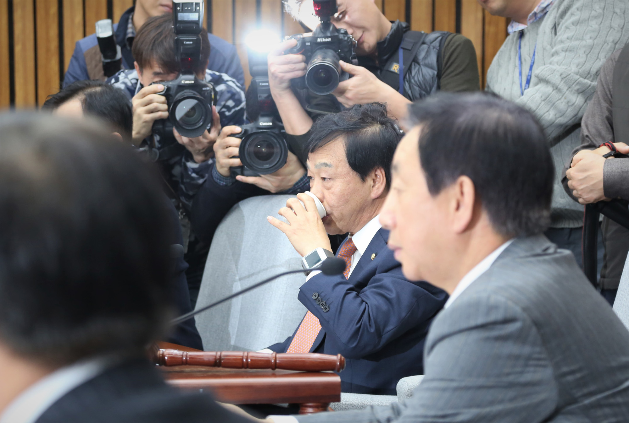 정치;국회;최순실국조특위;이완영