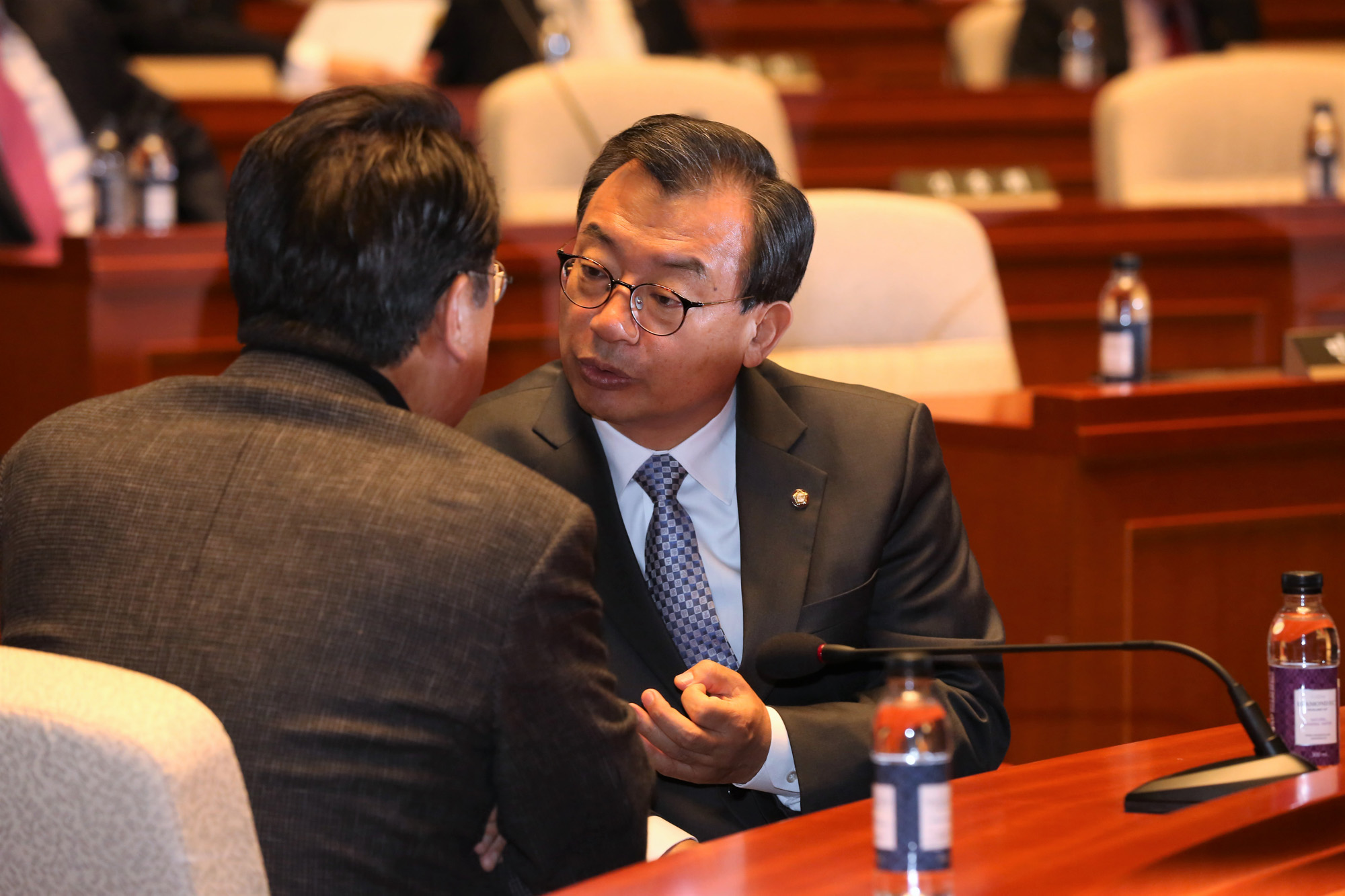 정치;국회;새누리당의총;의원총회;이정현;정진석