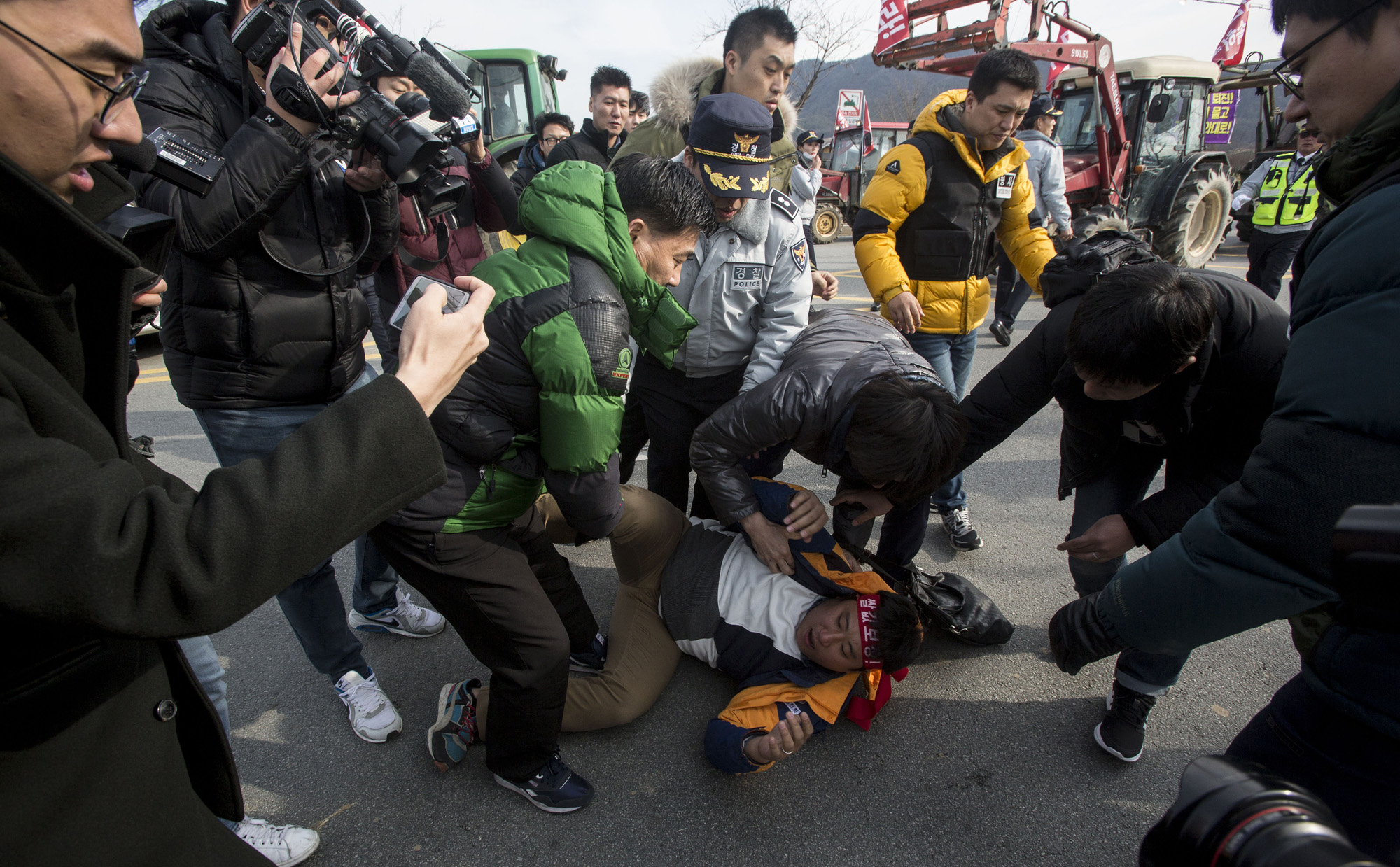 전봉준 투쟁단;트랙터;1톤트럭