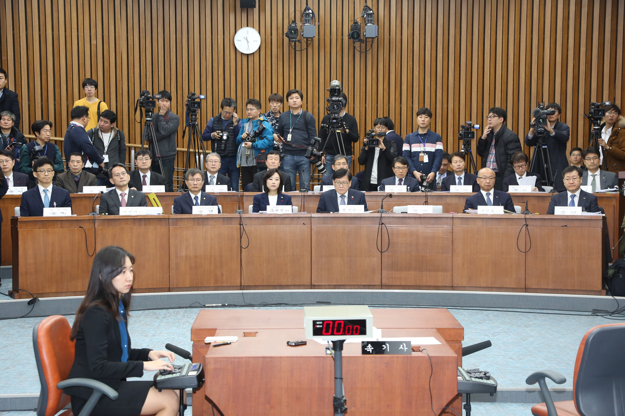 정치;국회;최순실국조특위;1차기관보고