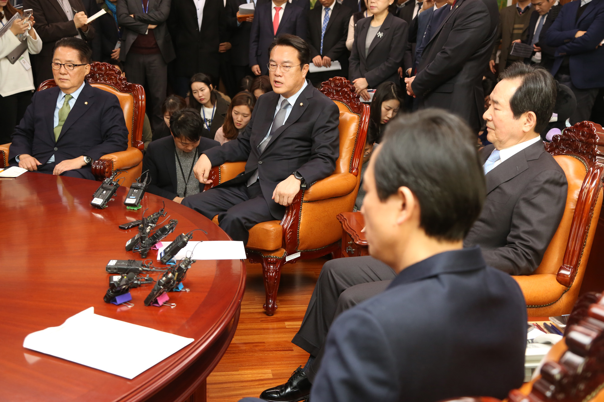 정치;국회;여야3당원내대표;원내대표;우상호;박지원;정진석;정세균