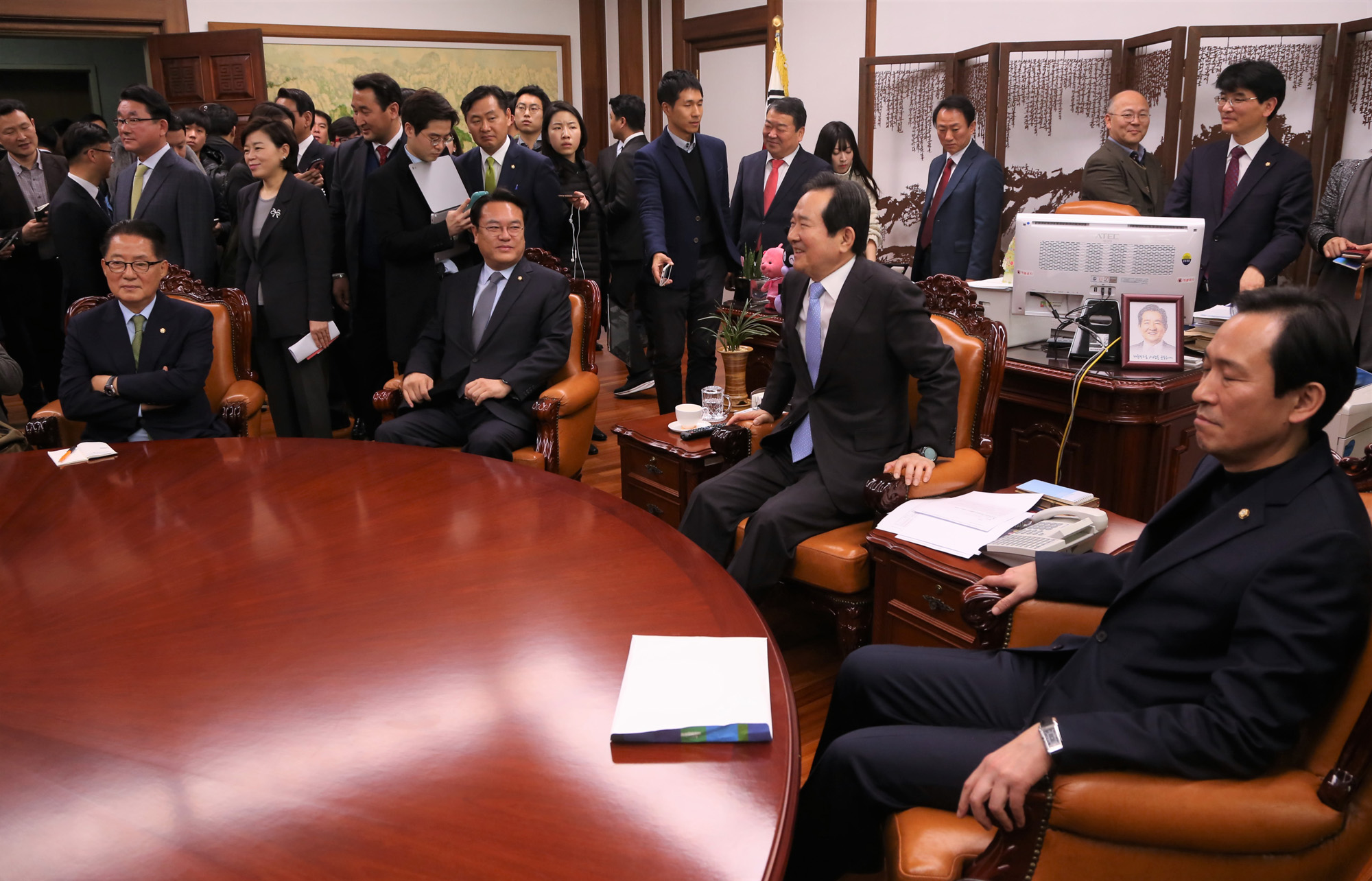 정치;국회;여야3당원내대표;원내대표;우상호;박지원;정진석;정세균