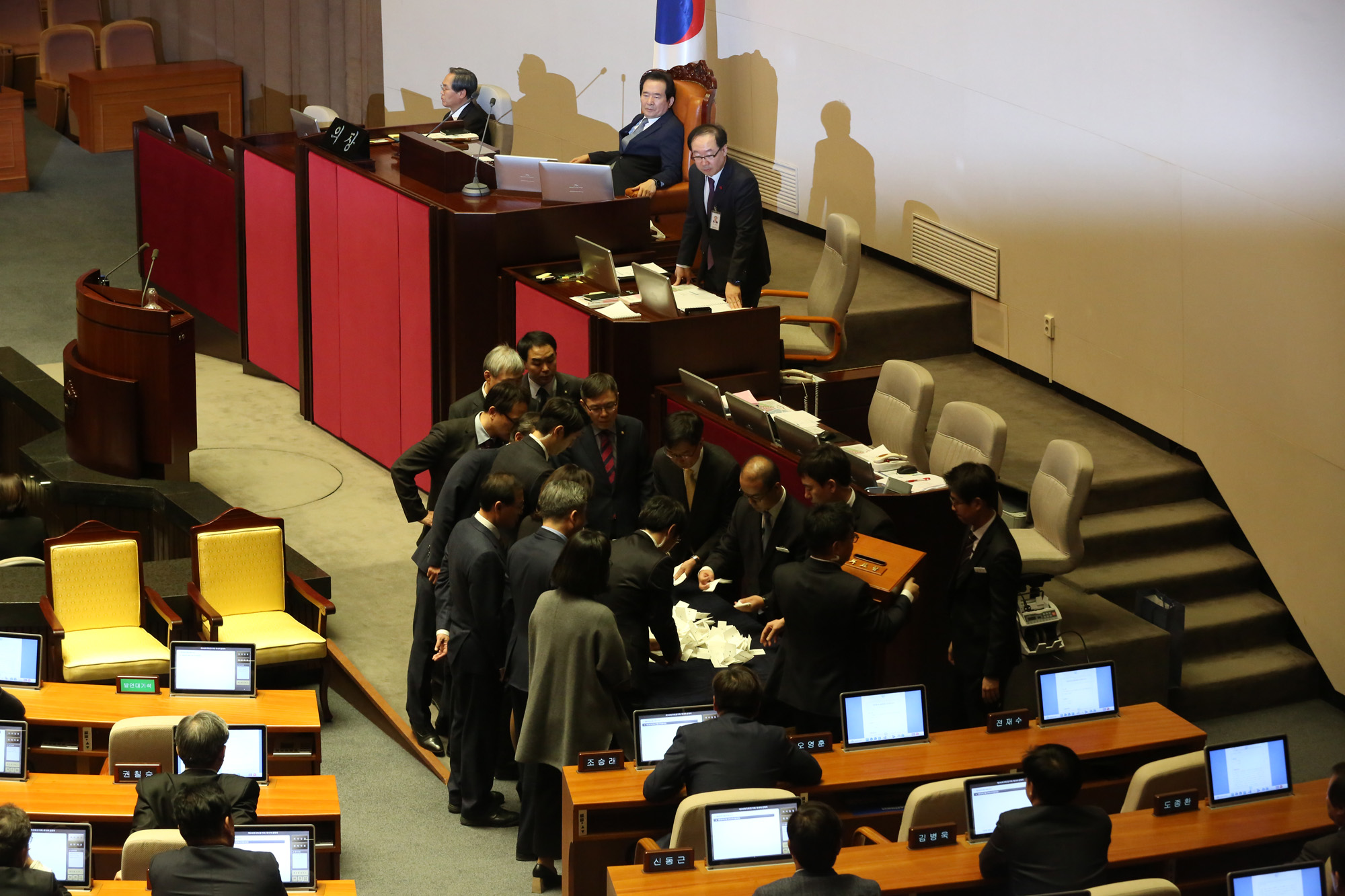 정치;국회;본회의;대통령탄핵소추안;탄핵가결