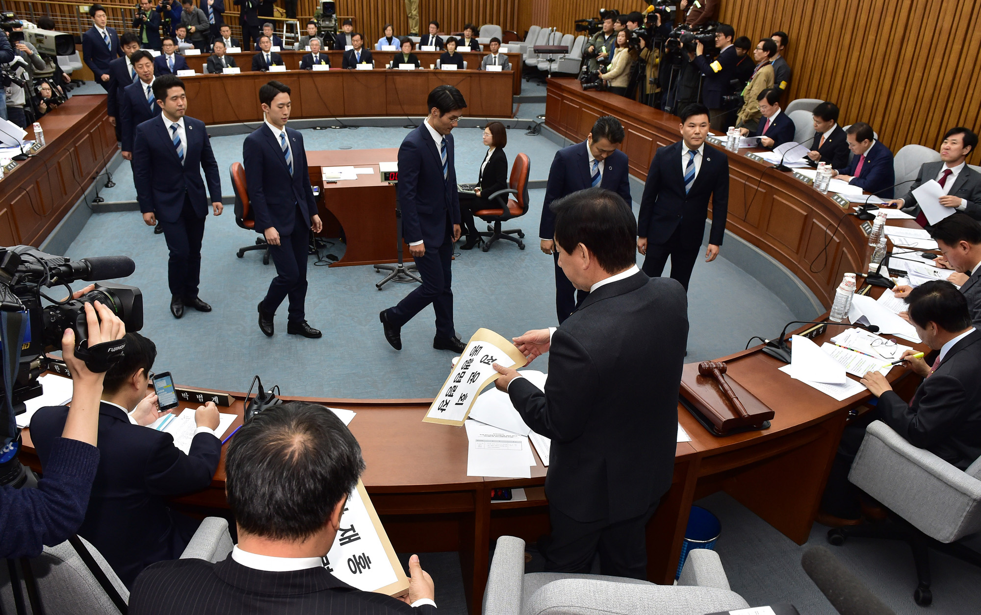 정치;국회;청문회;최순실;박근혜;국정농단;특위;국조특위