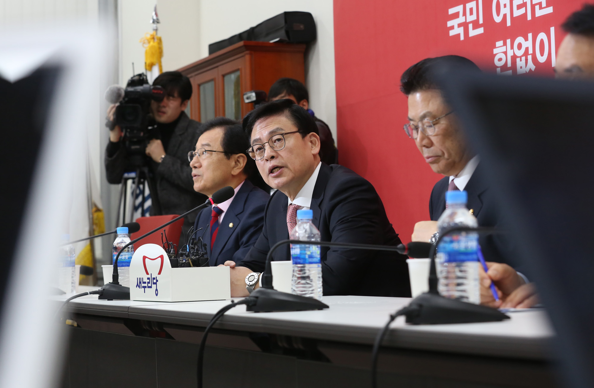 정치;국회;이현재;정우택;새누리당원내대표