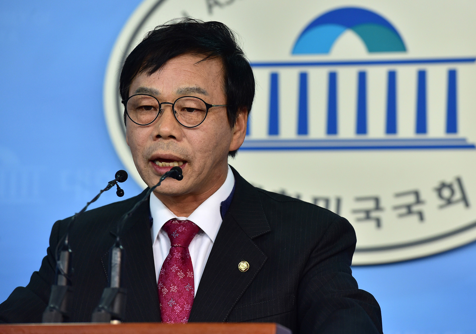정치;국회;이완영
