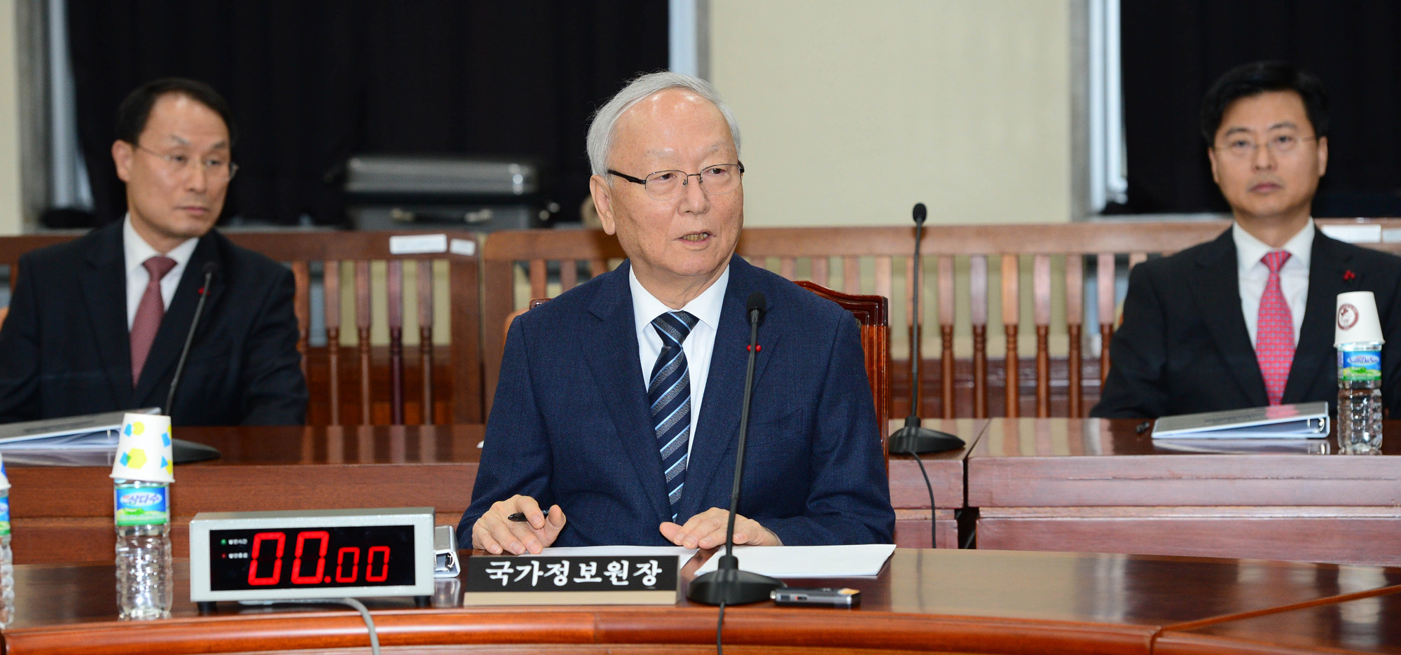 정치;국회;정보위원회;이병호;태영호