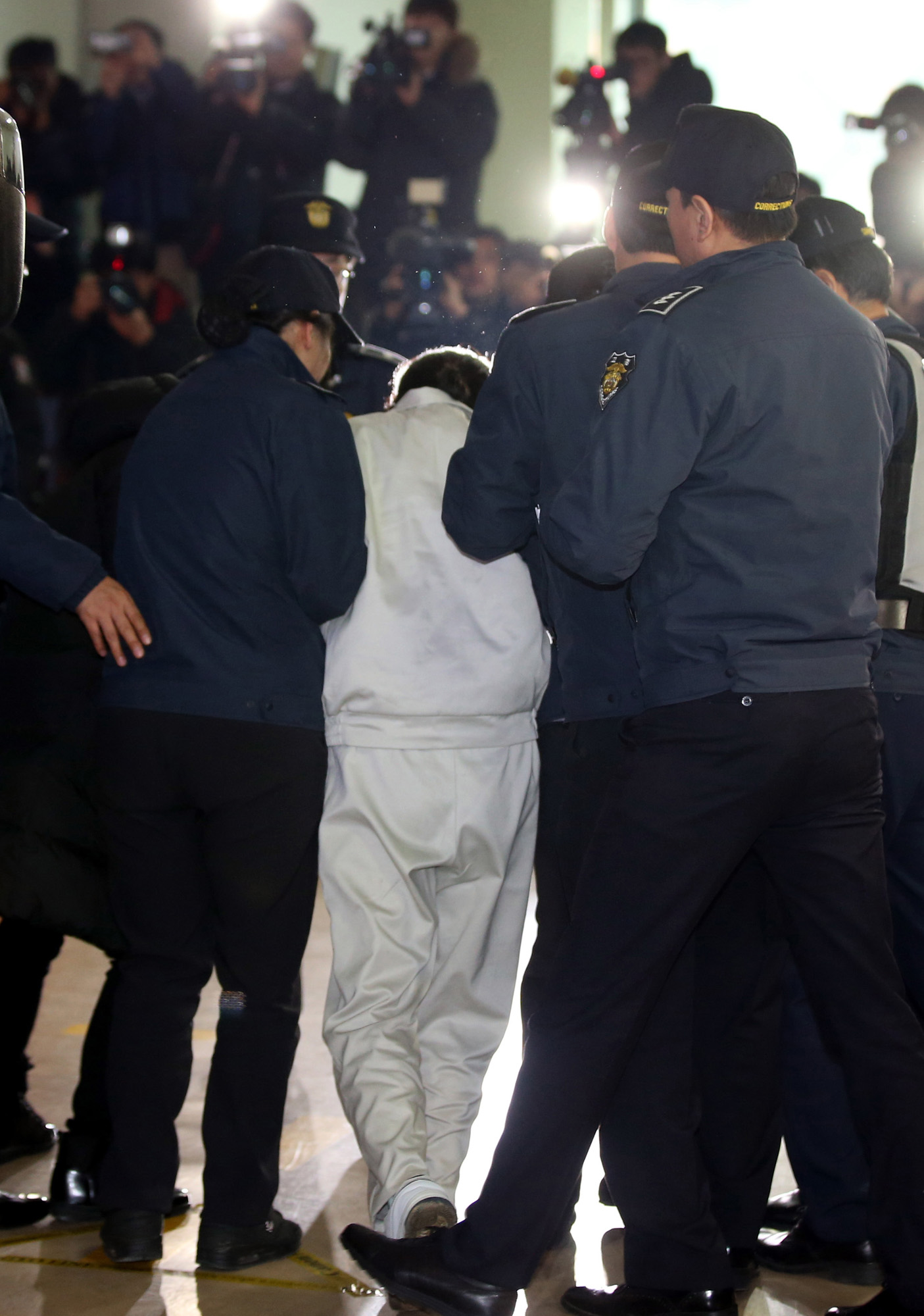 정치;박근혜정부;박근혜게이트;최순실게이트;최순실국정농단;최순실특검;최순실;국정농단사태;특검출석