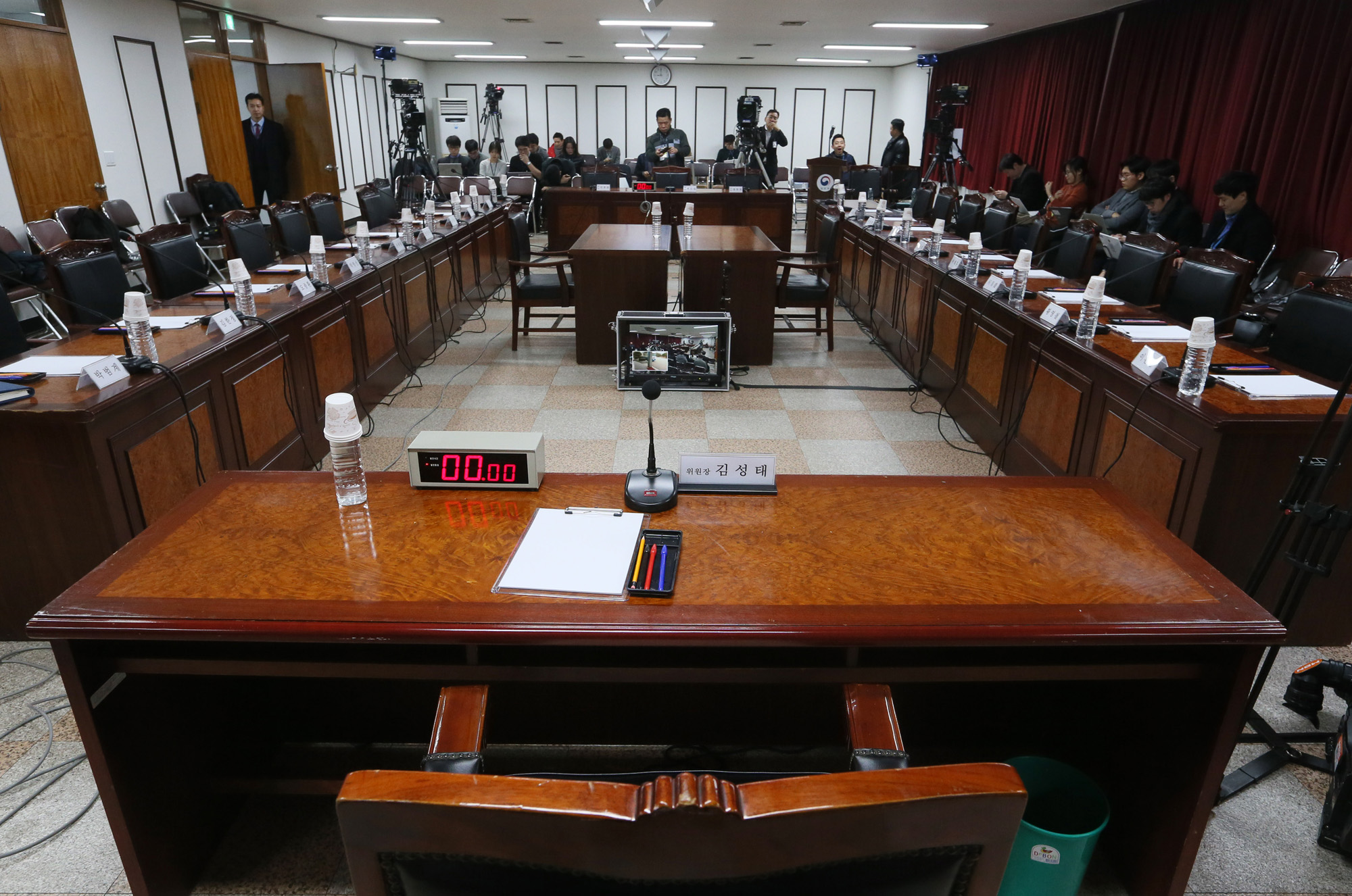 정치;구치소청문회;최순실구치소;최순실국조특위청문회