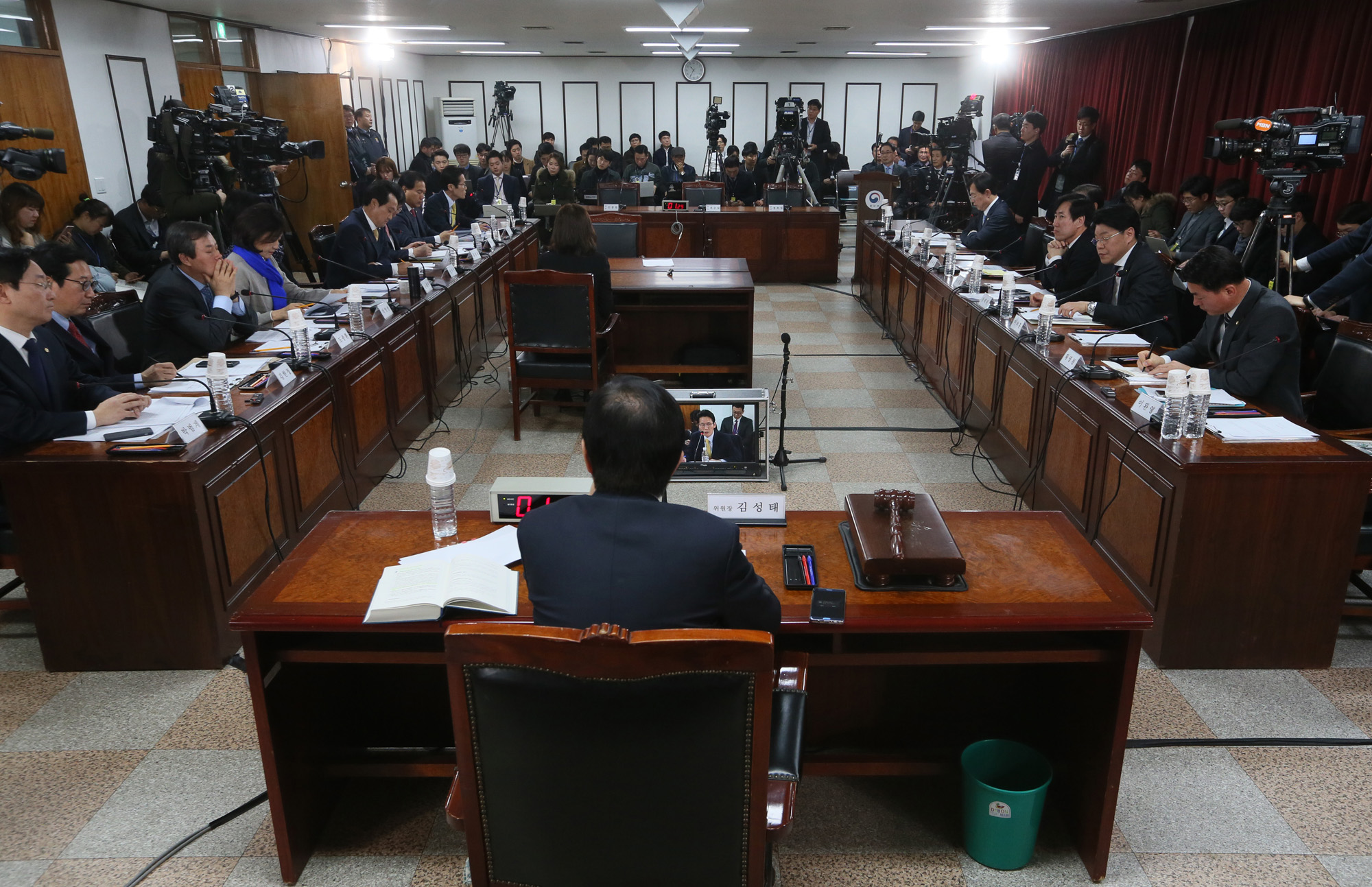 정치;국회;청문회;구치소청문회;최순실;박근혜;국정농단;서울구치소