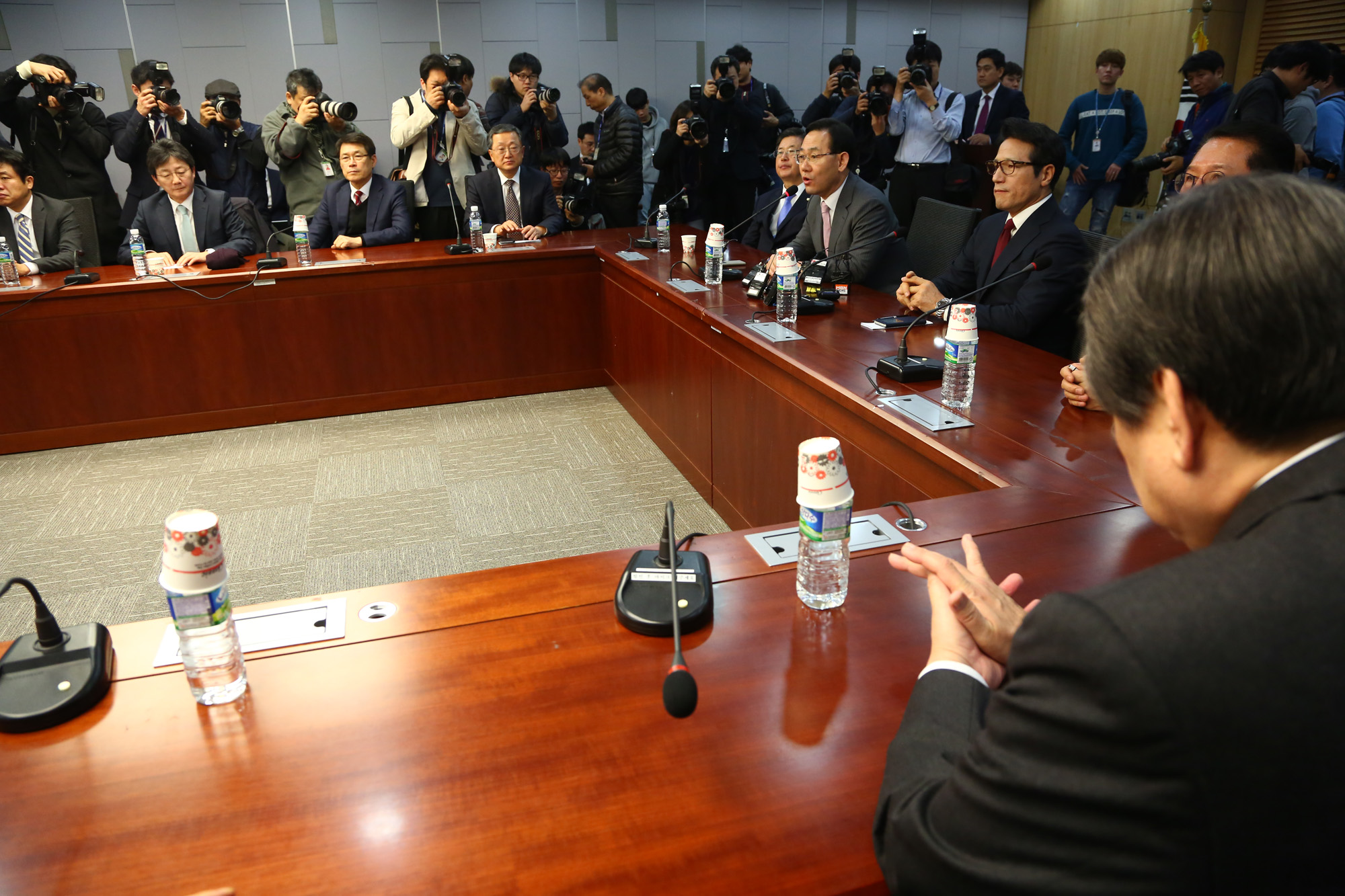 정치;국회;개혁보수신당;1회의원총회;주호영원내대표;이종구정책위의장;정양석원내수석