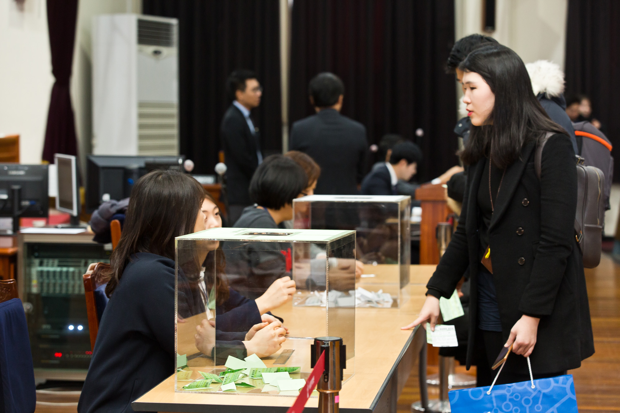 정치;박근혜정부;박근혜게이트;최순실게이트;최순실국정농단;최순실특검;최순실;국정농단사태;재판방청권