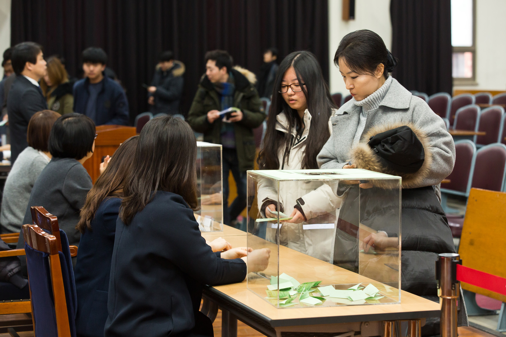 정치;박근혜정부;박근혜게이트;최순실게이트;최순실국정농단;최순실특검;최순실;국정농단사태;재판방청권