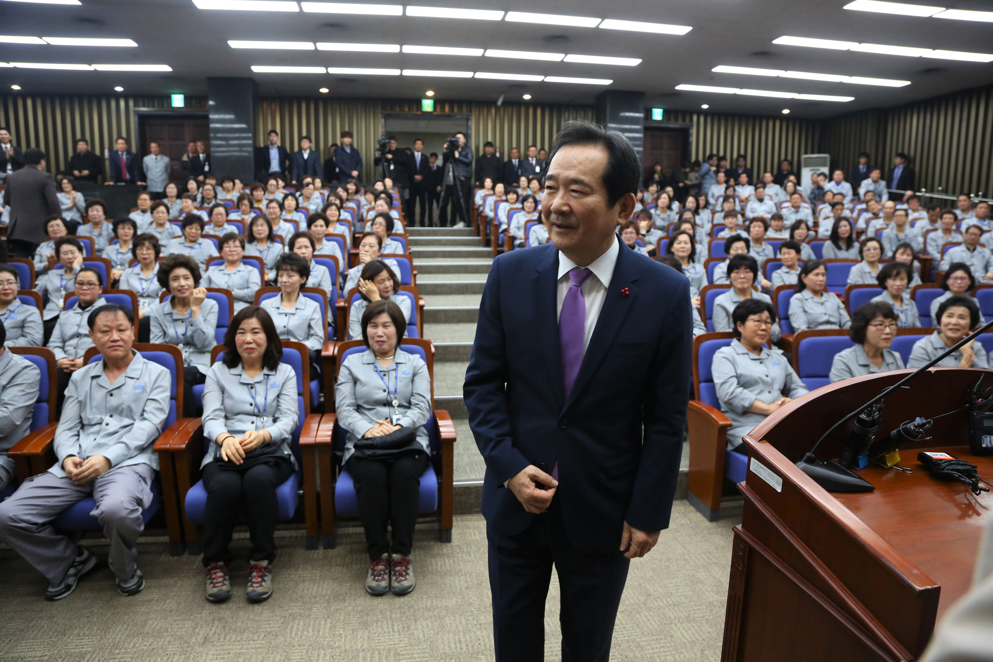 국회;정치;국회청소근로자;직접고용