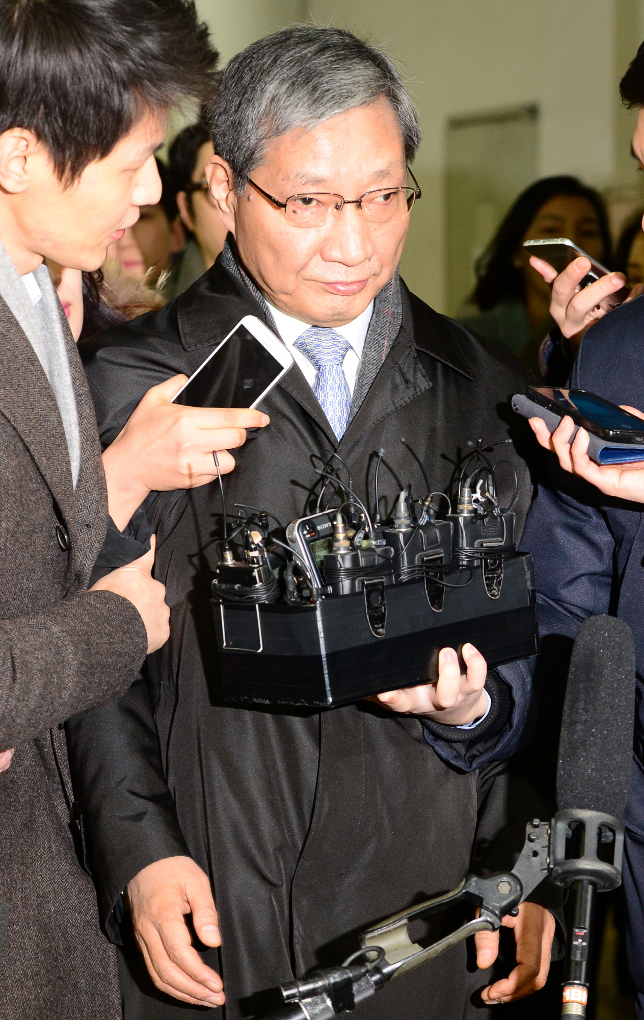 장충기