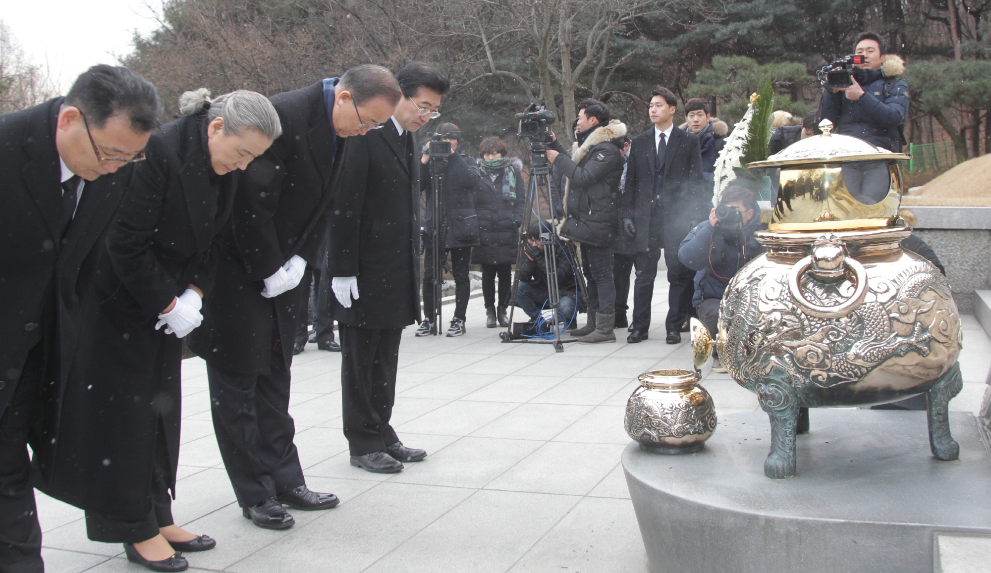 반기문;반기문 국립 현충원;반기문 방명록