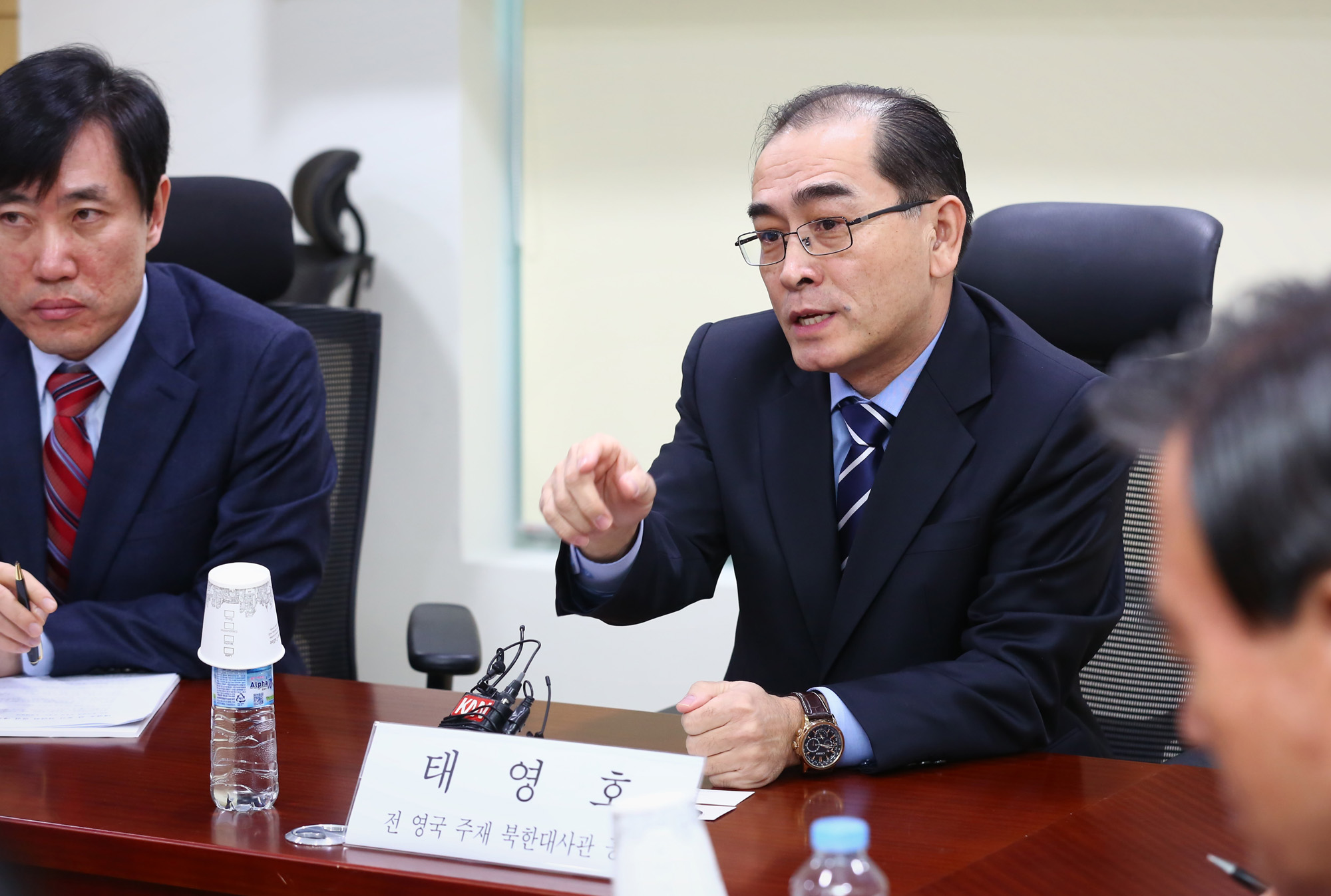 정치;국회;태영호;영국주재북한대사관