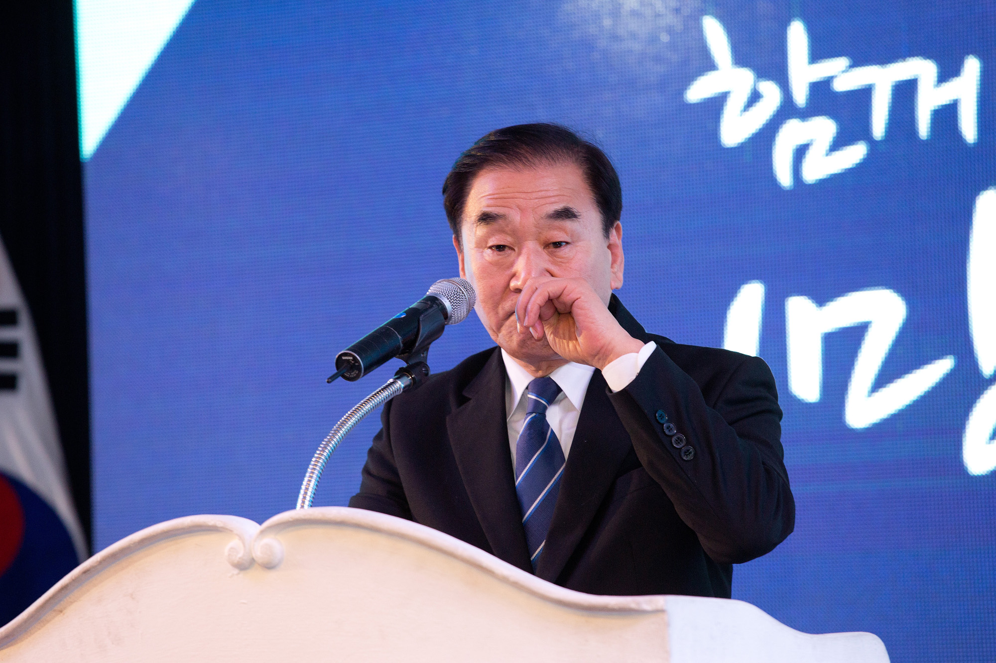 정치;대선;대선출정식;대선출마;출판기념회;동반성장;정운찬