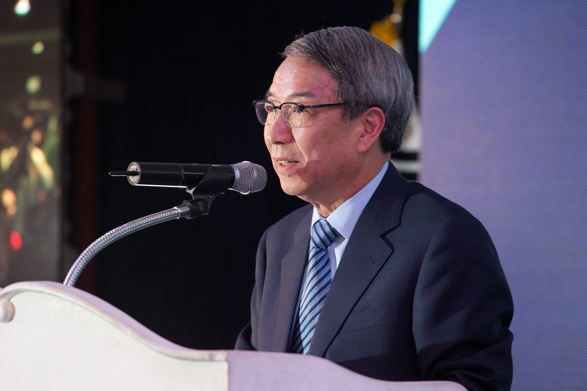 정치;대선;대선출정식;대선출마;출판기념회;동반성장;정운찬