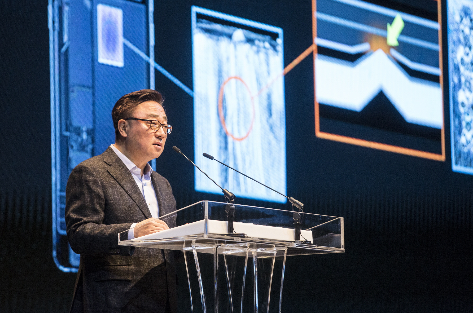 고동진;삼성 노트7 프레스 컨퍼런스;삼성 노트7;사지브 지수다스(Sajeev Jesudas);TUV라인란드 홀거 쿤츠(Holger Kunz)