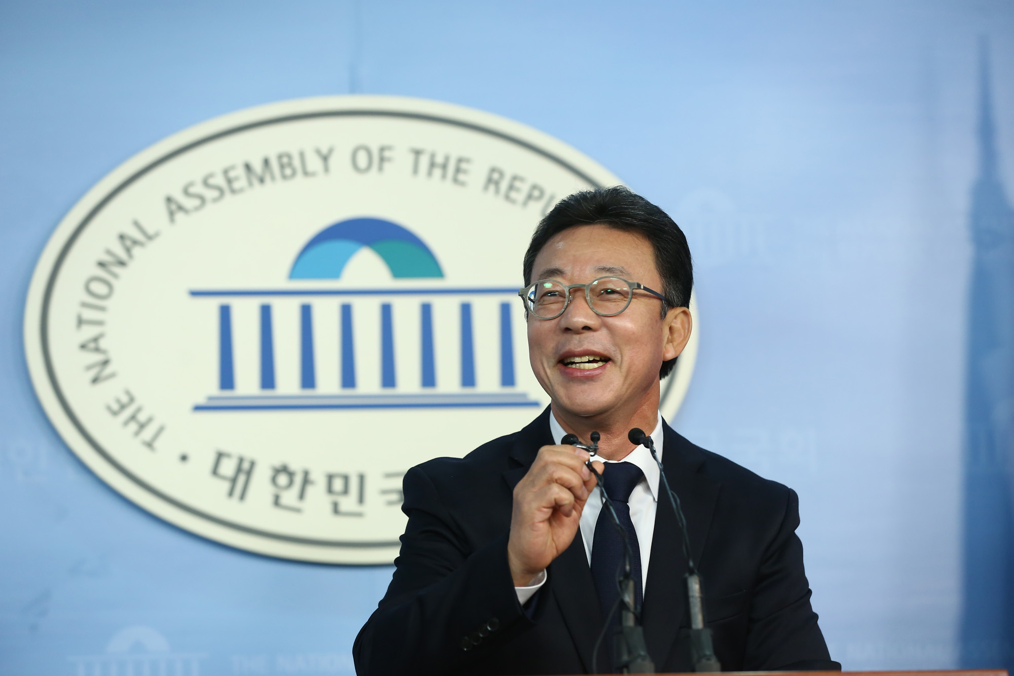 정치;국회;홍철호;새누리당탈당