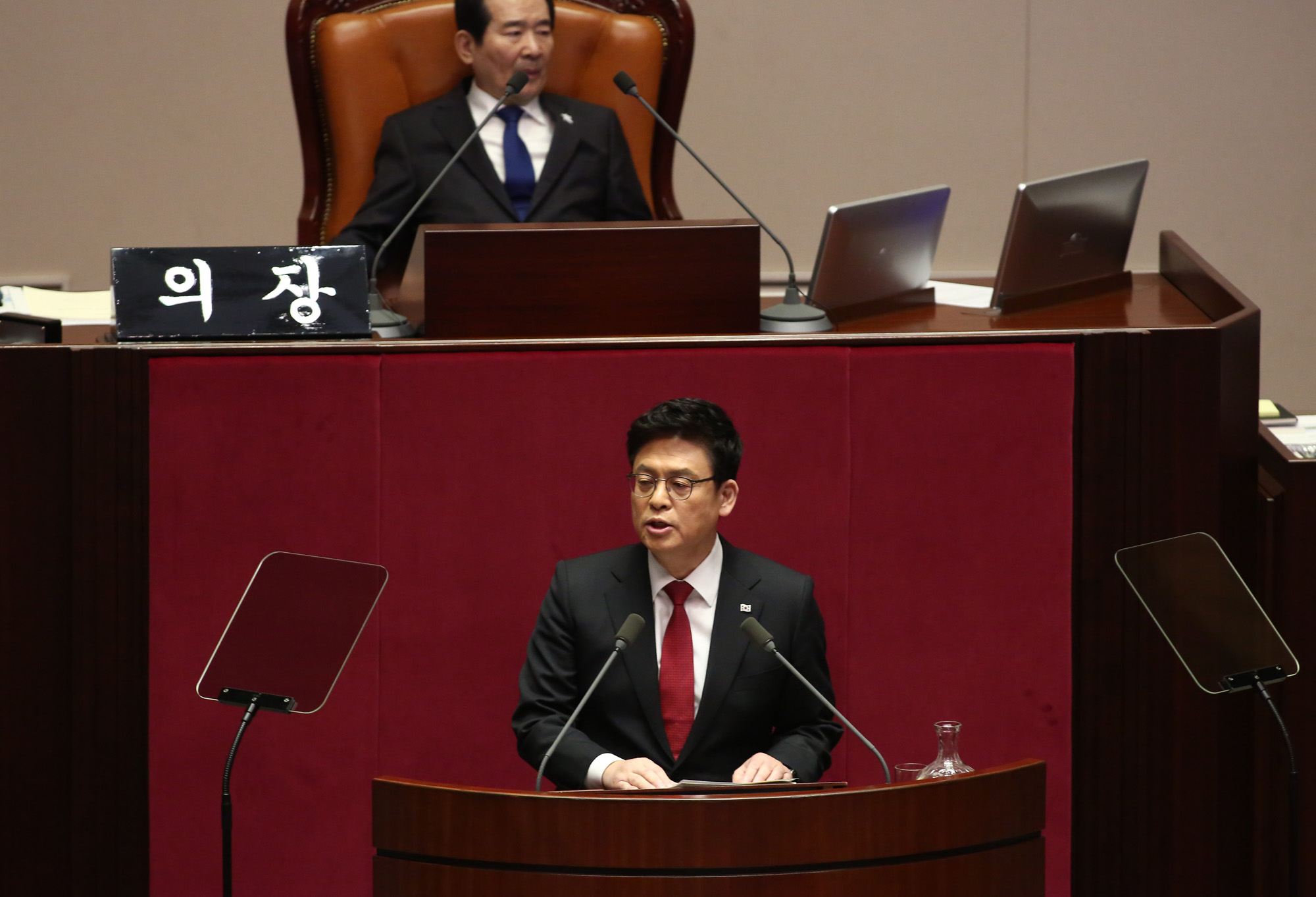 정치;국회;정우택교섭단체연설;국회본회의;정우택