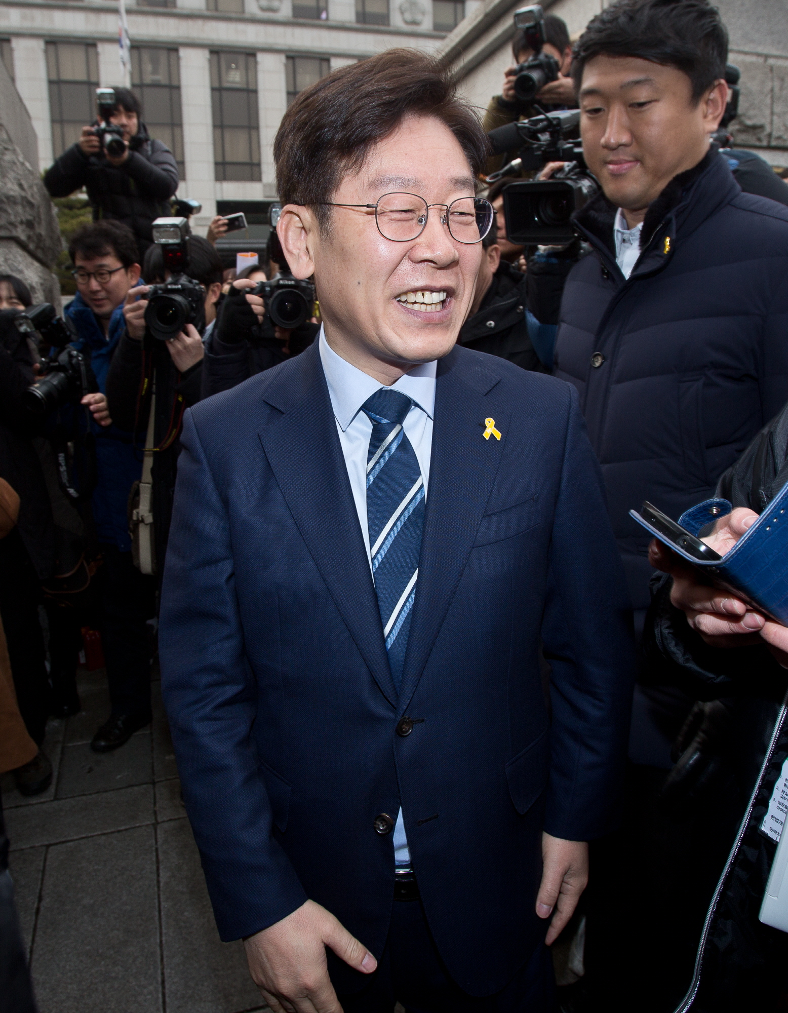 이재명;이재명 헌법재판소 앞 기자회견;이재명 기자회견